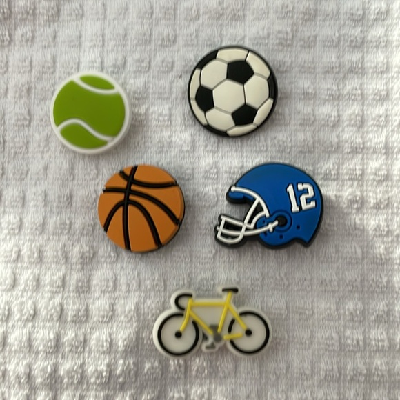 Crocs Charms Set Of‎ 5 Sports - Picture 1 of 2